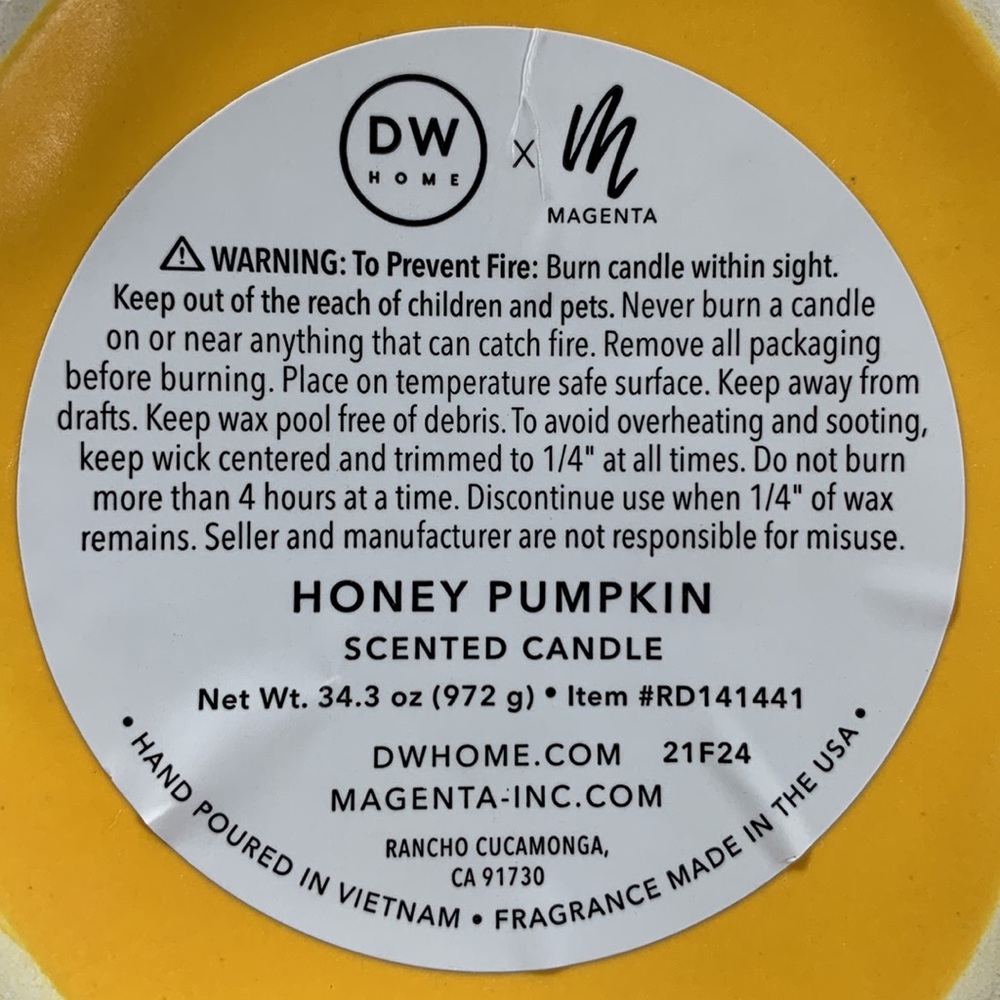 ✅RAE DUNN Honey Pumpkin Scented Candle - Picture 5 of 7